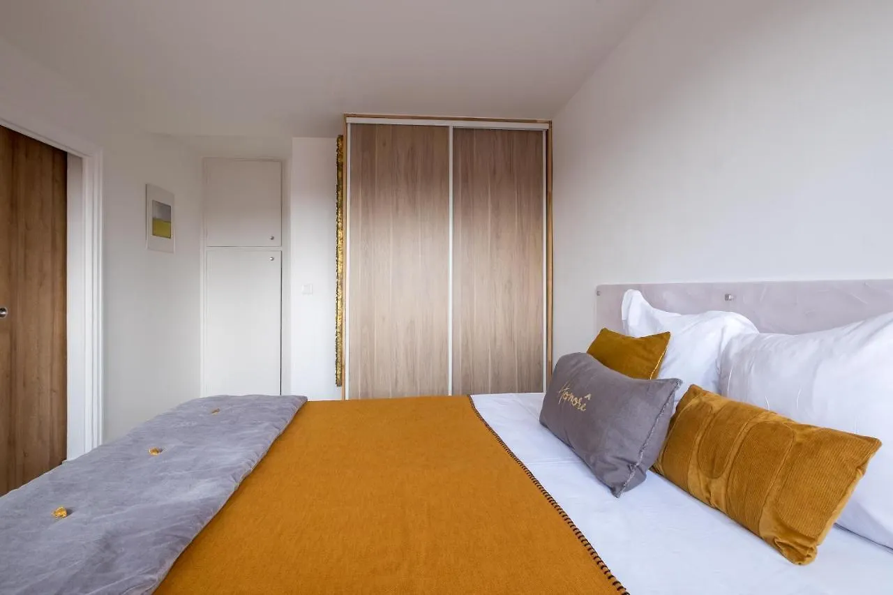 Honore Suite Saint Antoine Lione 0*,  Francia