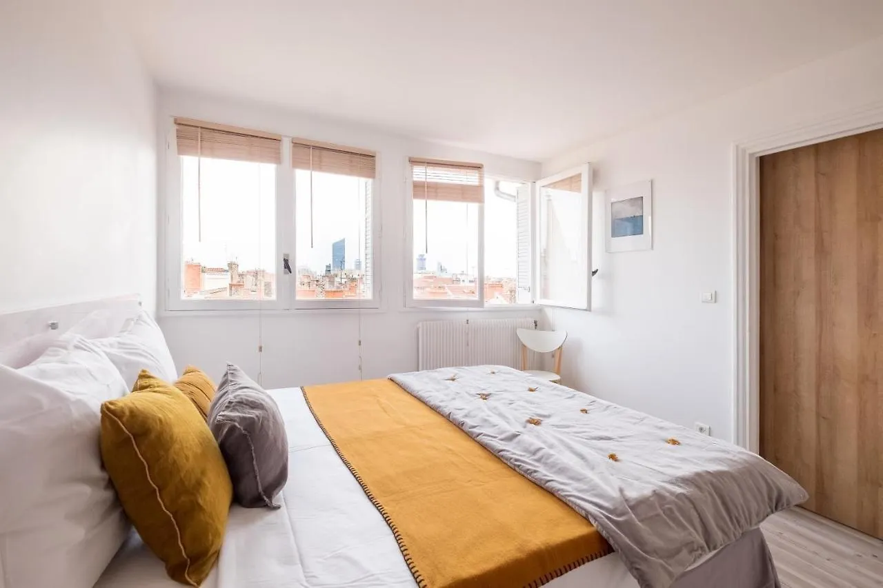 Honore Suite Saint Antoine Lyon France